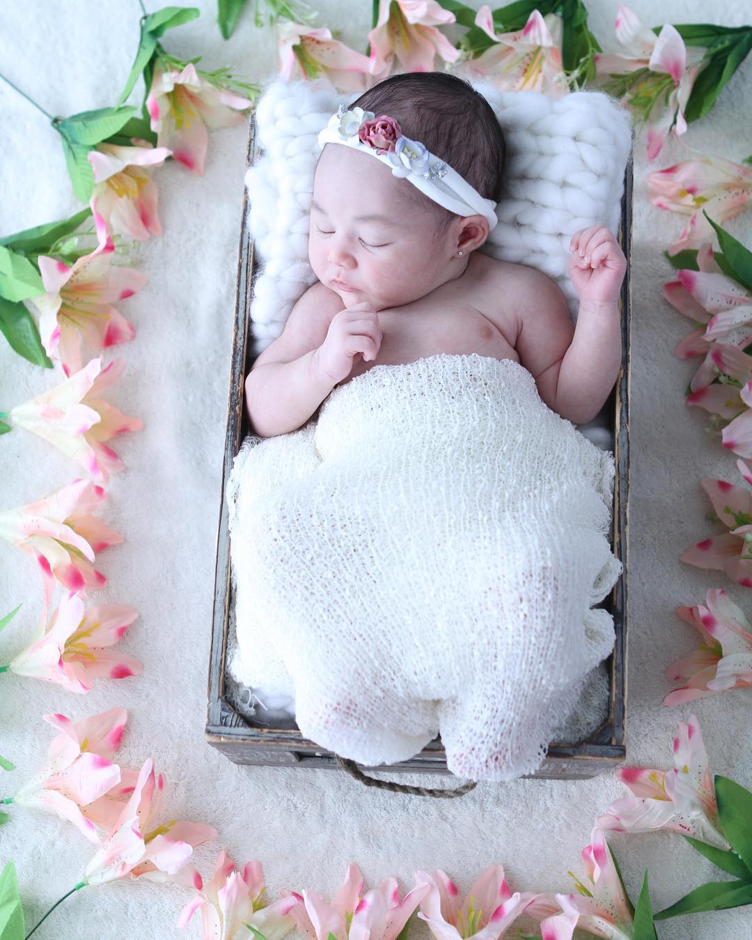 Detail Gambar Foto Bayi Perempuan Nomer 38