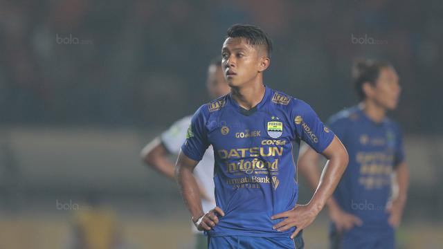 Detail Gambar Foto Febri Hariyadi Laga Persib Bandung Hari Ini Nomer 2