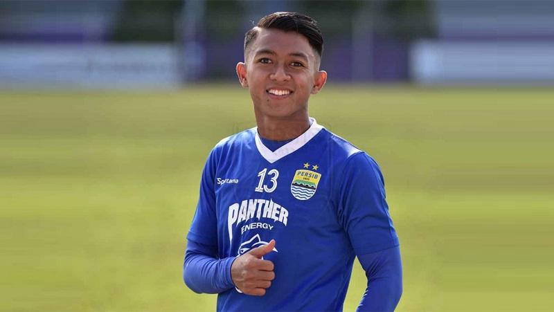 Detail Gambar Foto Febri Hariyadi Laga Persib Bandung Hari Ini Nomer 15