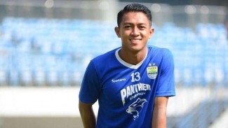 Detail Gambar Foto Febri Hariyadi Laga Persib Bandung Hari Ini Nomer 29