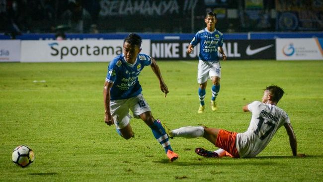 Detail Gambar Foto Febri Hariyadi Laga Persib Bandung Hari Ini Nomer 44