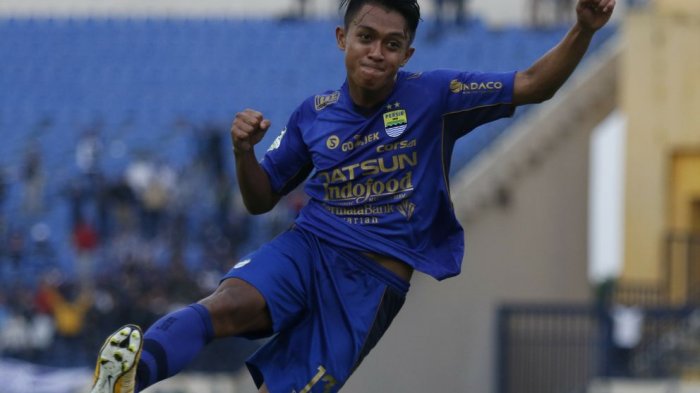 Detail Gambar Foto Febri Hariyadi Laga Persib Bandung Hari Ini Nomer 5