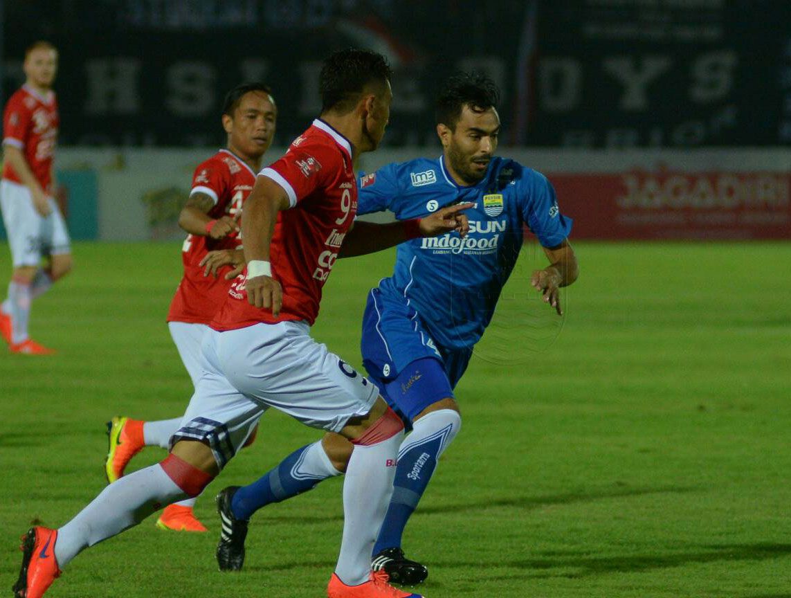 Detail Gambar Foto Febri Hariyadi Persib Bandung Vs Bali United Nomer 9