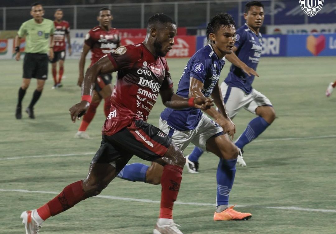 Detail Gambar Foto Febri Hariyadi Persib Bandung Vs Bali United Nomer 15