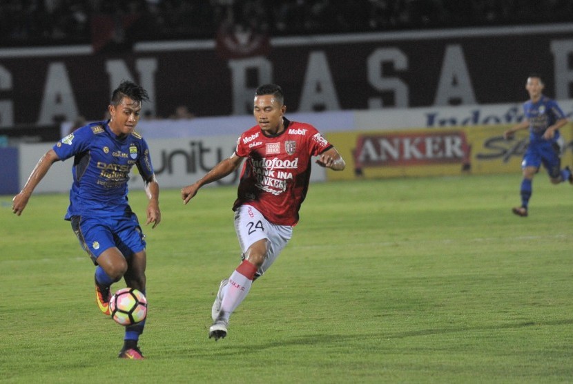 Detail Gambar Foto Febri Hariyadi Persib Bandung Vs Bali United Nomer 33