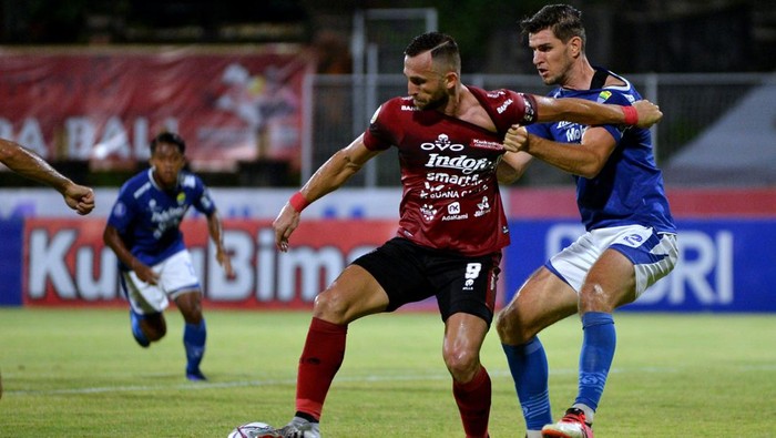 Detail Gambar Foto Febri Hariyadi Persib Bandung Vs Bali United Nomer 50