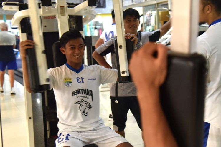 Detail Gambar Foto Febri Hariyadi Persib Bandung Vs Real Madrid Nomer 30