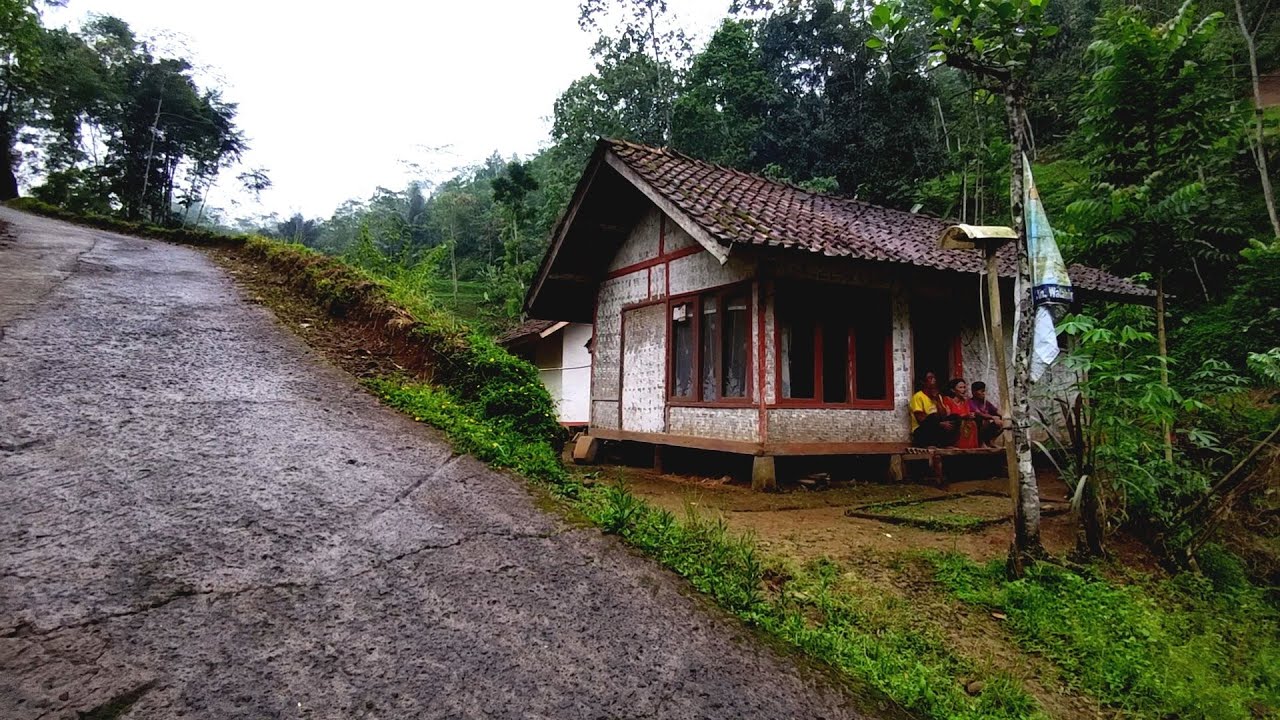 Detail Gambar Foto Perkampungan Di Desa Terpencil Nomer 20