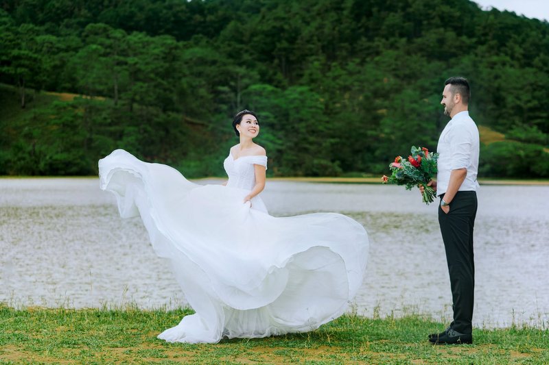 Detail Gambar Foto Prewedding Outdoor Nomer 32