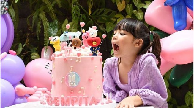 Detail Gambar Foto Ulang Tahun Anak Nomer 20