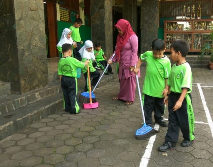 Detail Contoh Ceramah Singkat Tentang Indahnya Berbagi Nomer 46