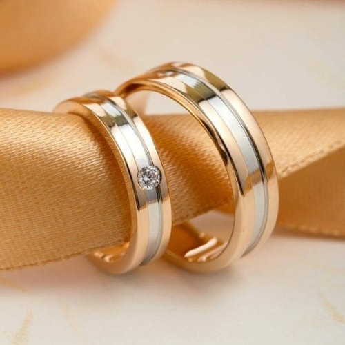 Detail Contoh Cincin Tunangan Nomer 9