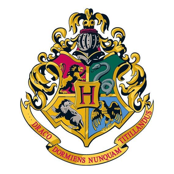 Detail Hogwarts Emblem Nomer 3