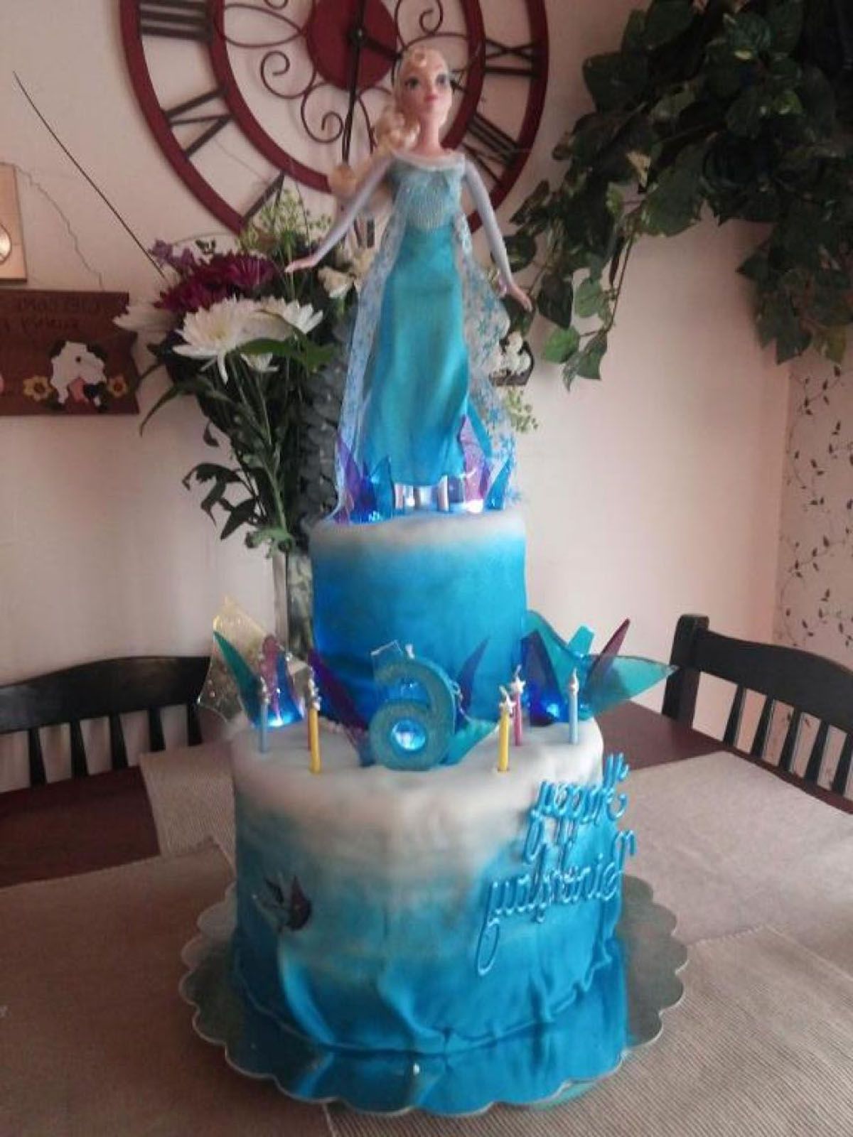 Detail Gambar Frozen Untuk Kue Ulang Tahun Nomer 43