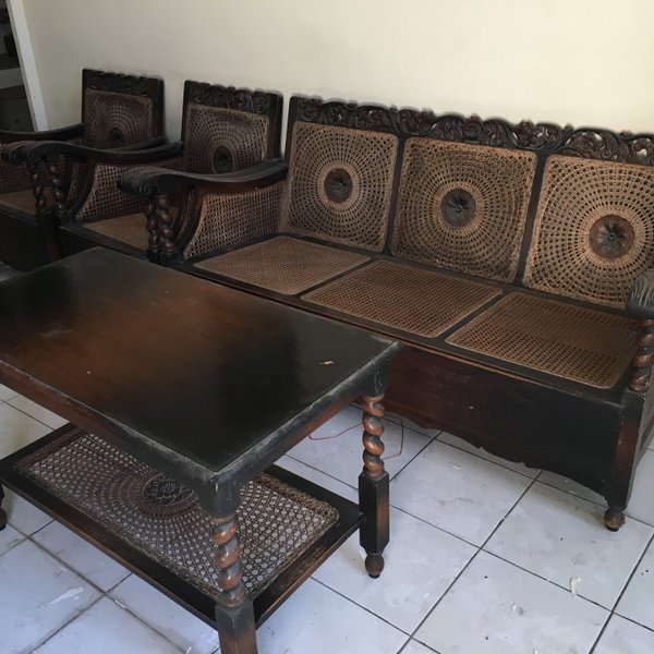 Detail Gambar Furniture Antik Nomer 12