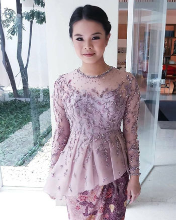 Detail Gambar G Kebaya Modern Terbaru Pesta Nomer 37