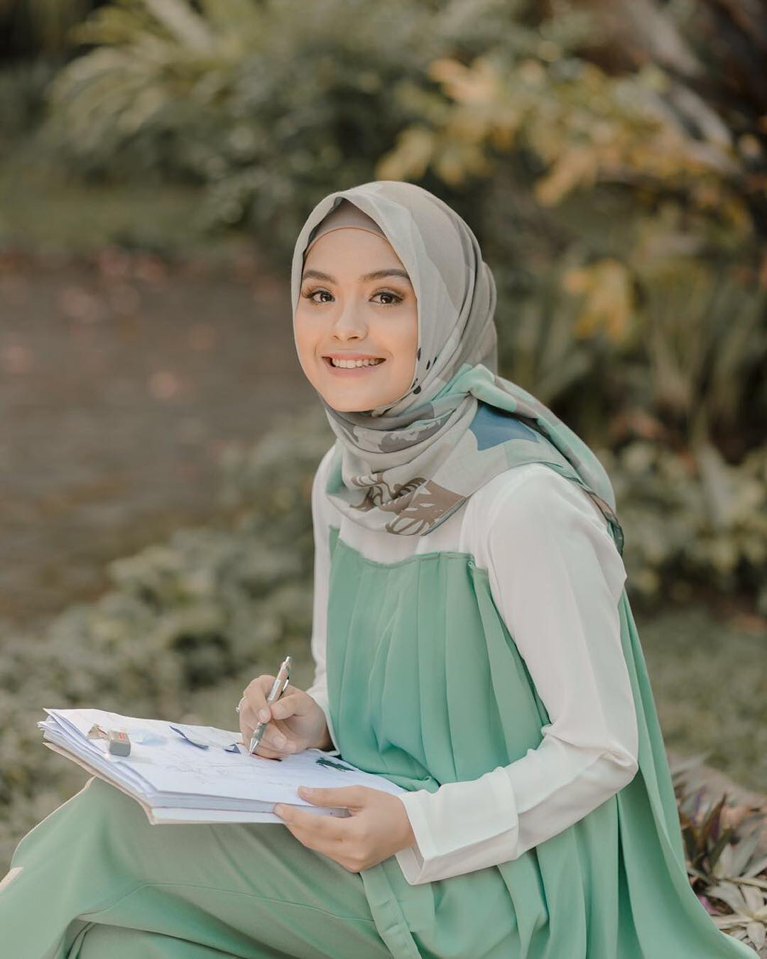 Detail Gambar Gadis Berhijab Nomer 28