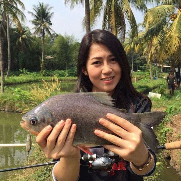 Detail Gambar Gadis Cantik Mancing Nomer 33