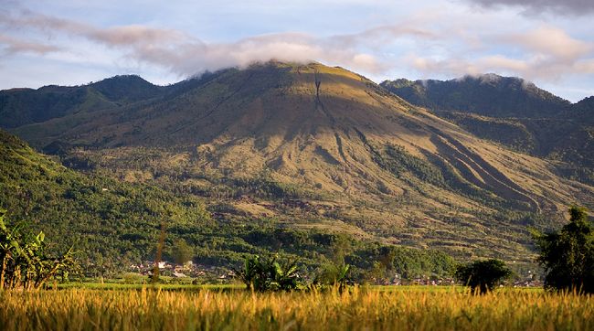 Detail Gambar Gambar Gunung Nomer 24