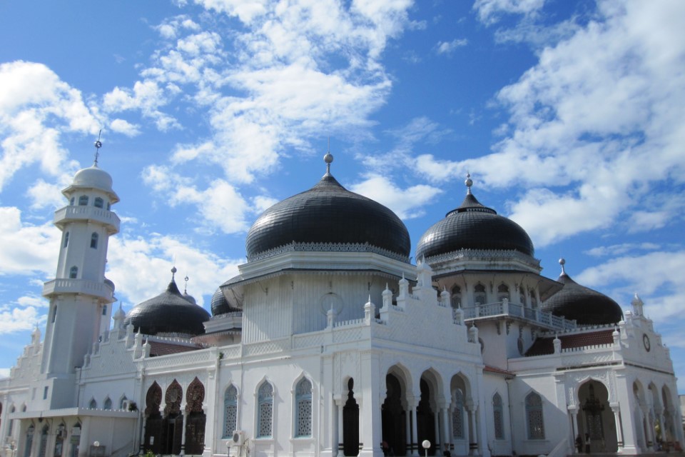 Detail Gambar Gambar Masjid Di Indonesia Nomer 8