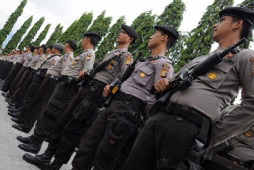 Detail Gambar Gambar Polisi Nomer 22