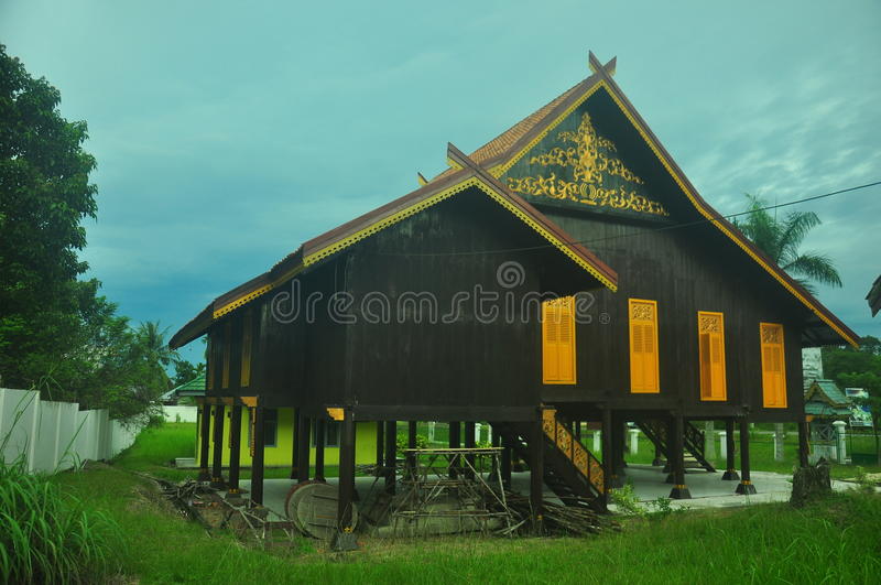 Detail Gambar Gambar Rumah Adat Nomer 30