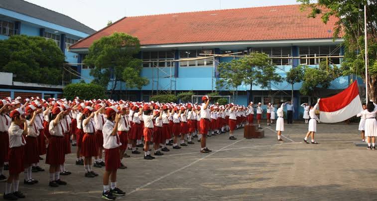 Detail Gambar Gambar Tentang Kegiatan Sekolah Nomer 11