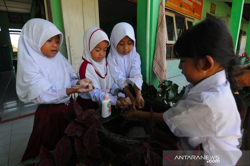 Detail Gambar Gambar Tentang Kegiatan Sekolah Nomer 36