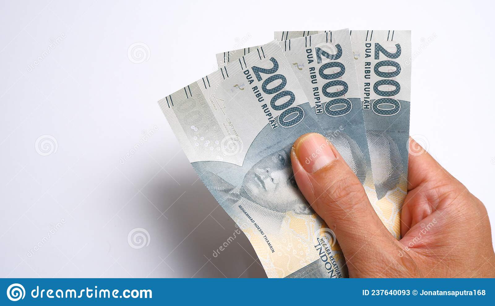 Detail Gambar Gambar Uang Rupiah Nomer 39