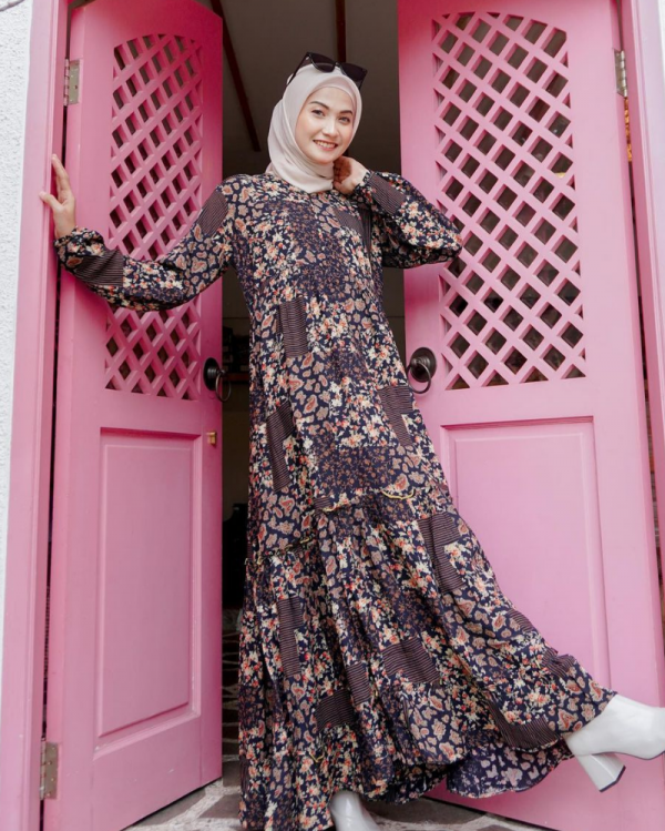 Detail Gambar Gamis Motif Bunga Nomer 23