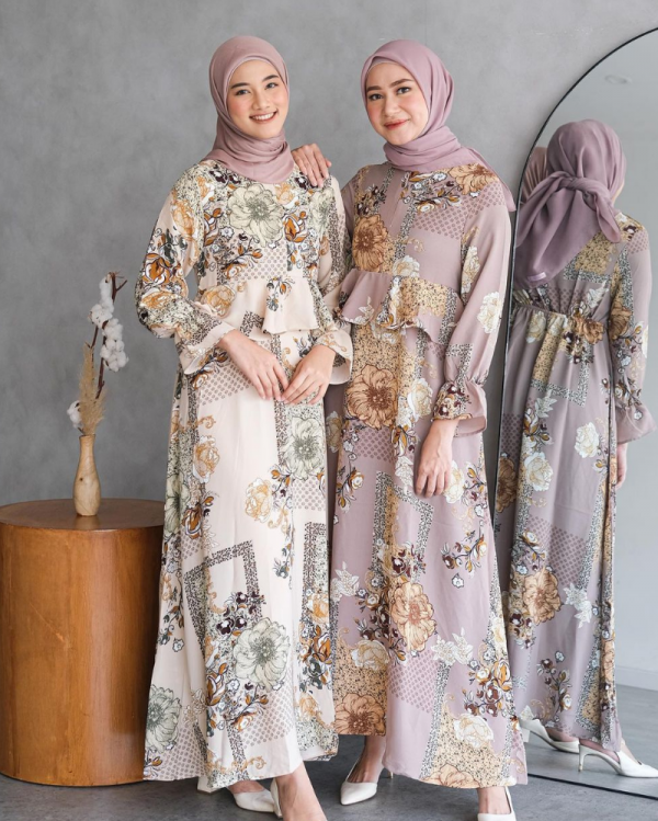 Detail Gambar Gamis Motif Bunga Kombinasi Polos Nomer 21