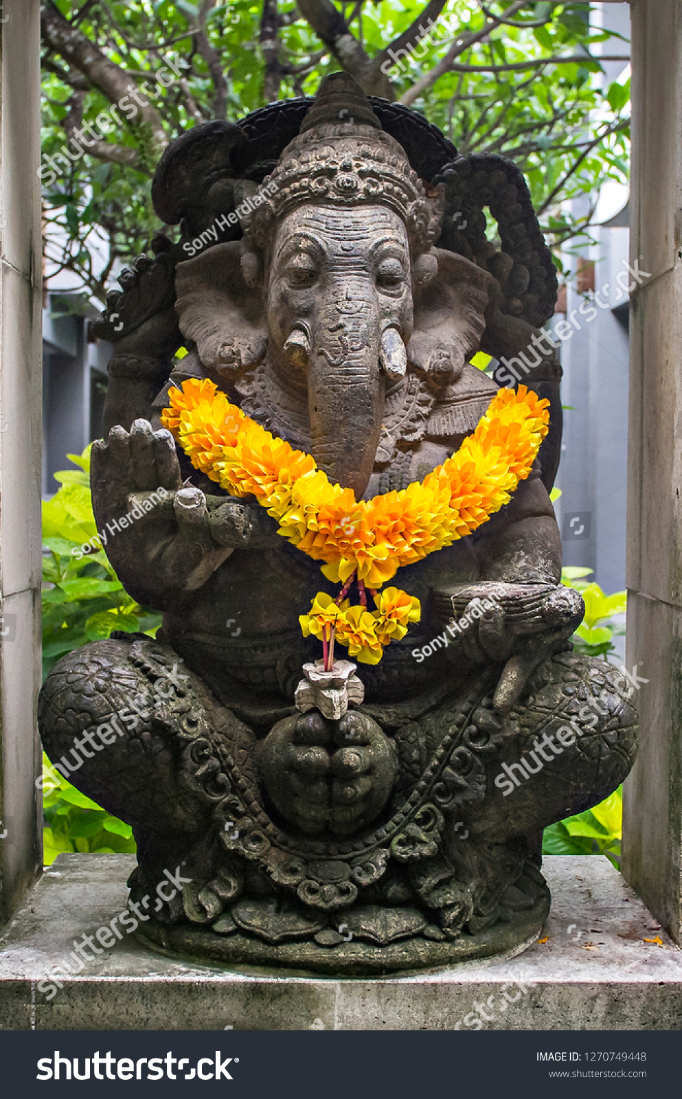 Detail Gambar Ganesha Bali Nomer 28