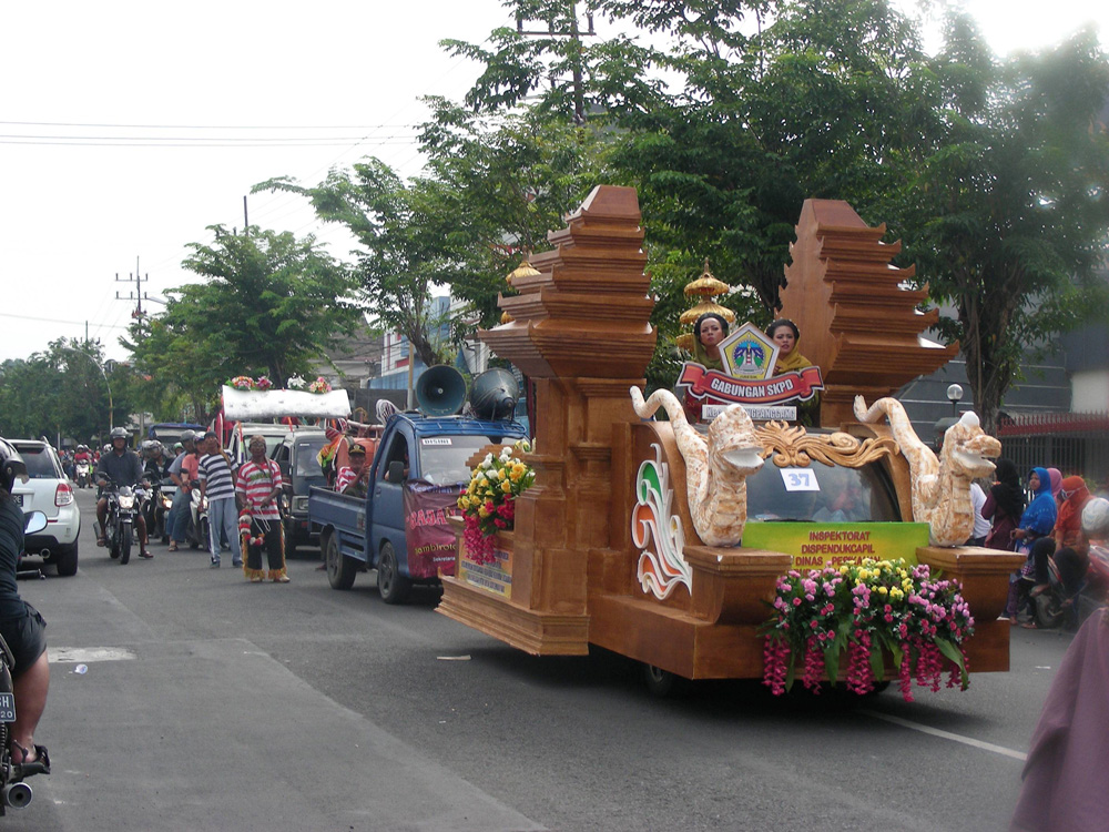 Detail Gambar Gapura Gresik Nomer 42