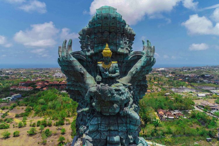 Gambar Garuda Wisnu Kencana - KibrisPDR