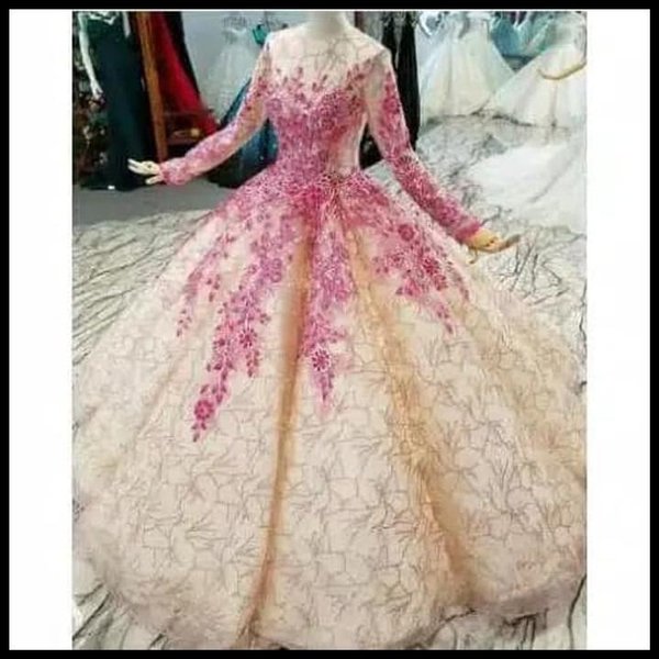 Detail Gambar Gaun Pengantin Mewah Nomer 38