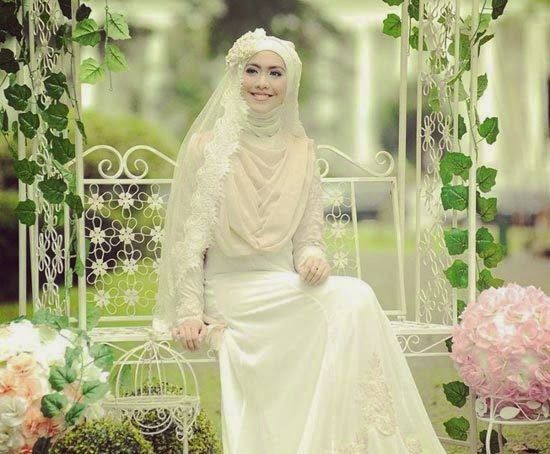 Detail Gambar Gaun Pengantin Muslimah Nomer 18