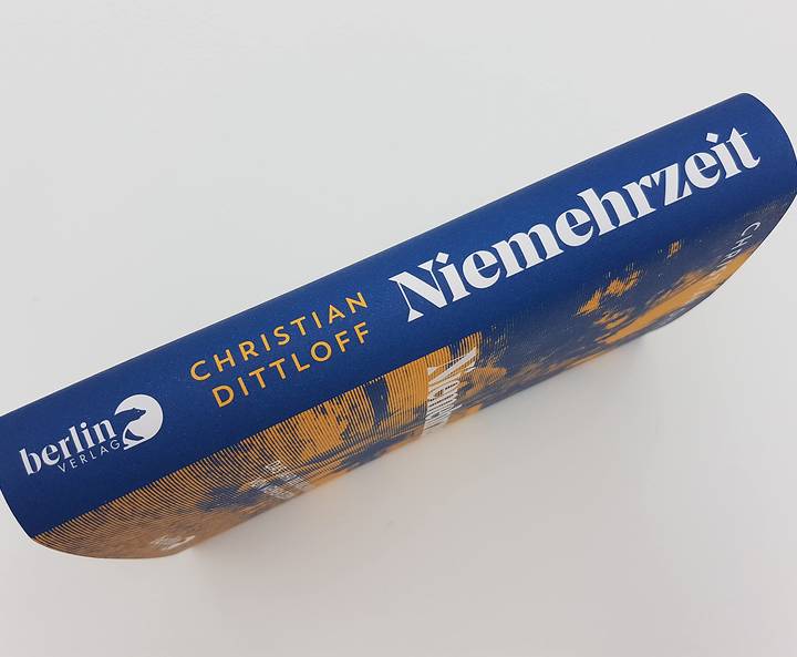 Detail Weinendes Auge Trauer Nomer 14