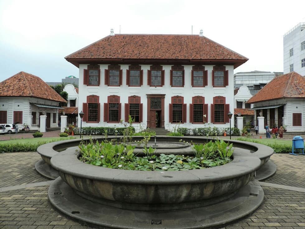 Detail Gambar Gedung Arsip Nomer 23