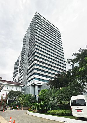 Detail Gambar Gedung Jakarta Nomer 27
