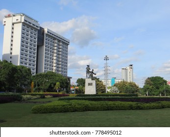 Detail Gambar Gedung Mewah Gambar Gedung Arthaloka Building Jakarta Nomer 31