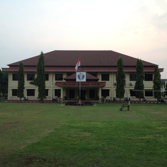 Detail Gambar Gedung Polri Nomer 50