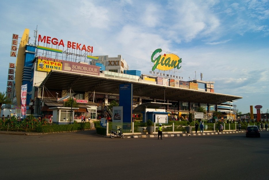 Detail Gambar Gedung Supermarket Nomer 37