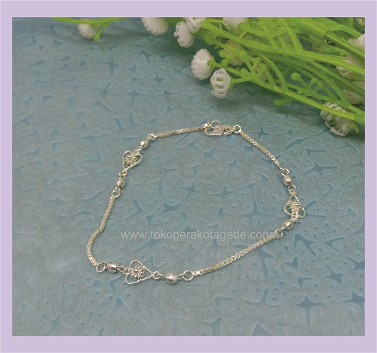 Detail Gambar Gelang Perak Cantik Nomer 26