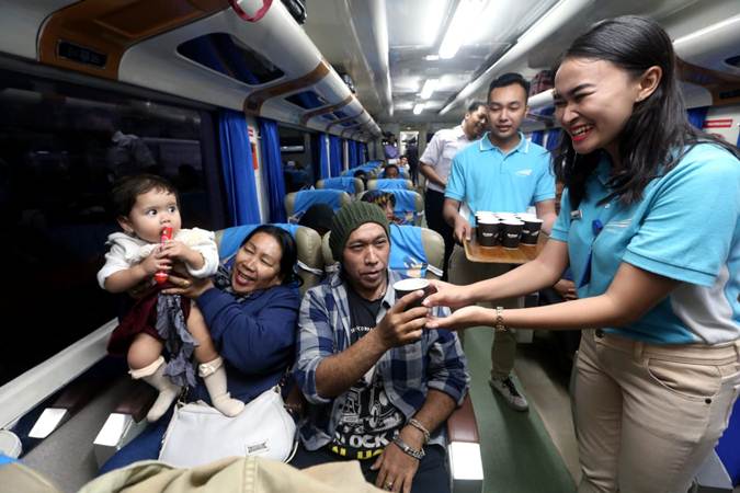 Detail Gambar Gerbong Kereta Argo Parahyangan Nomer 20