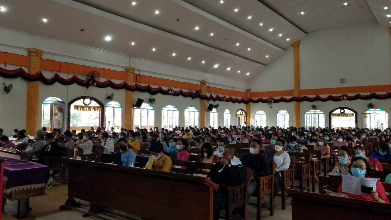 Detail Gambar Gereja Hkbp Estomihi Bengkong Batam Nomer 8