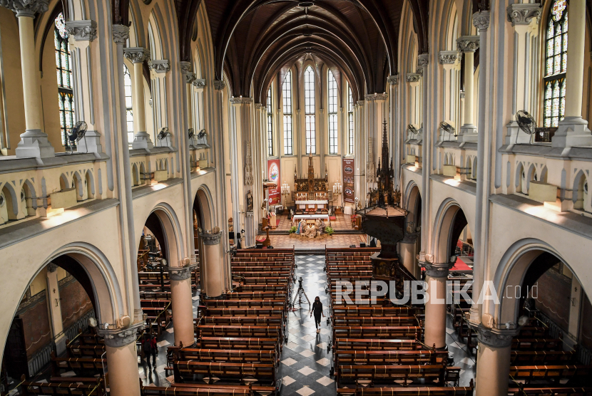 Detail Gambar Gereja Katedral Jakarta Nomer 10