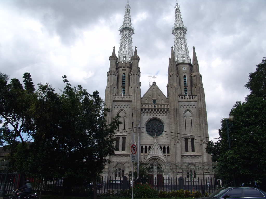 Detail Gambar Gereja Katedral Jakarta Nomer 18