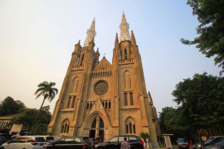 Detail Gambar Gereja Katedral Jakarta Nomer 5