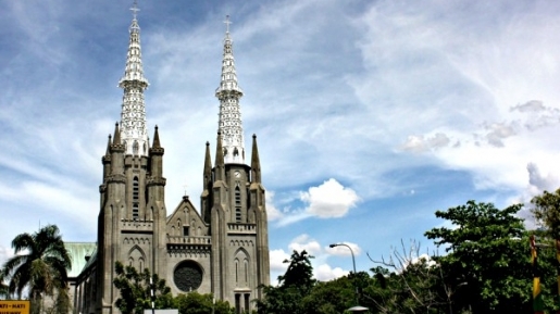 Detail Gambar Gereja Kristen Gambar Gereja Katolik Nomer 15