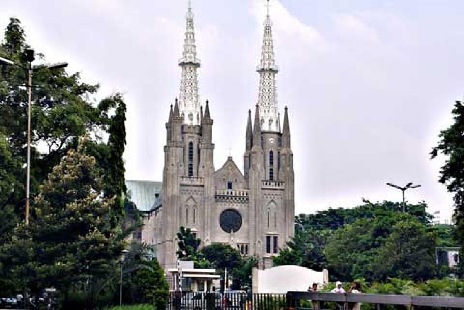 Detail Gambar Gereja Kristen Gambar Gereja Katolik Katedral Nomer 12